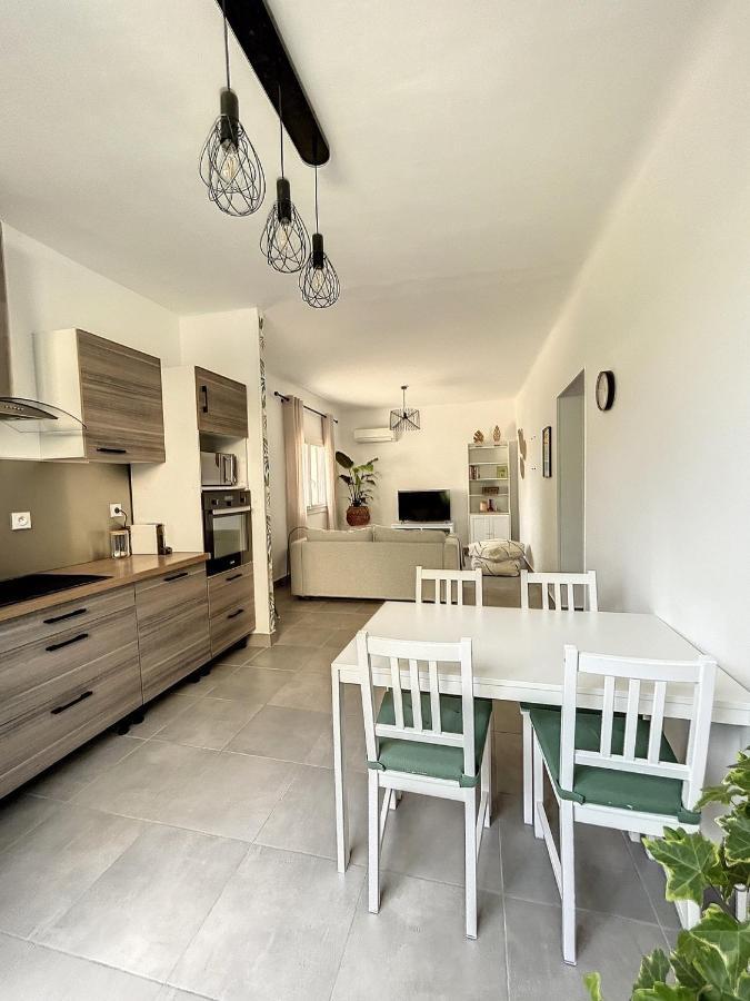 Charmante Maison De Ville Avec Jardin, Terrasse Et Terrain De Petanque Fos-sur-Mer Luaran gambar