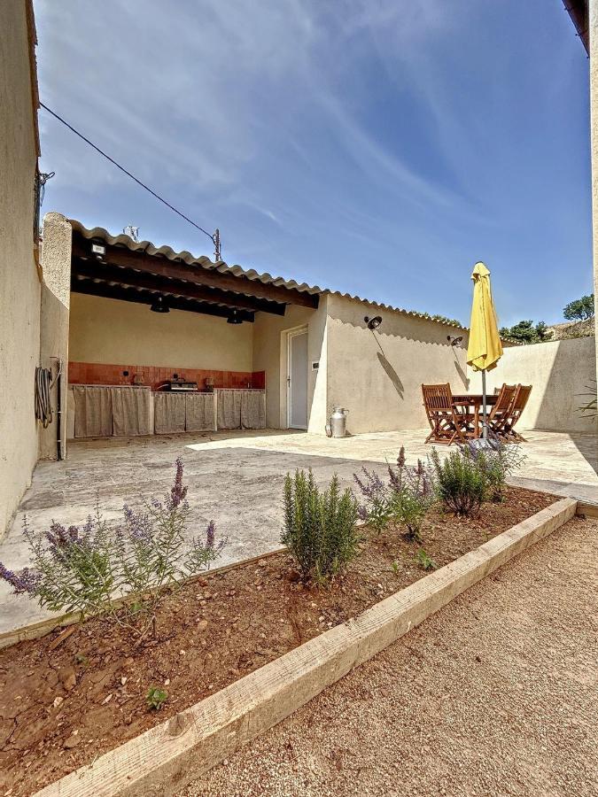 Charmante Maison De Ville Avec Jardin, Terrasse Et Terrain De Petanque Fos-sur-Mer Luaran gambar
