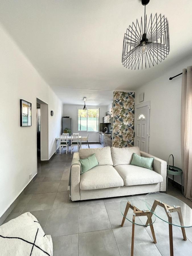 Charmante Maison De Ville Avec Jardin, Terrasse Et Terrain De Petanque Fos-sur-Mer Luaran gambar