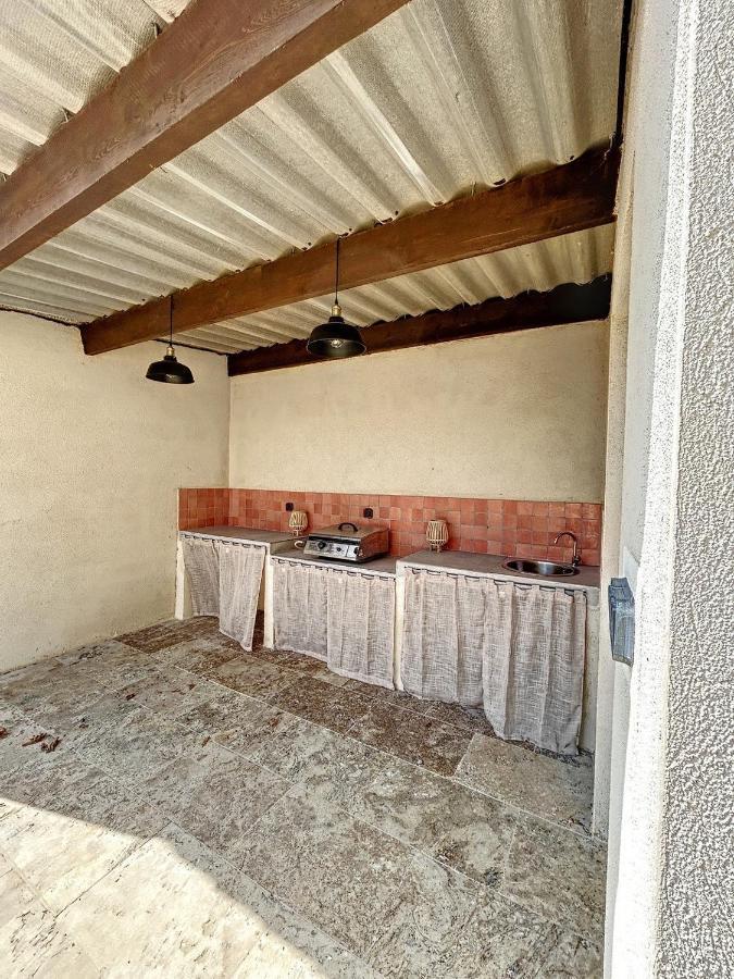 Charmante Maison De Ville Avec Jardin, Terrasse Et Terrain De Petanque Fos-sur-Mer Luaran gambar